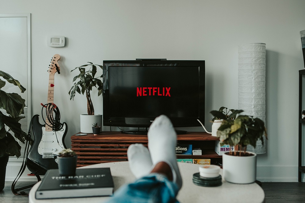 Netfix -mollie-sivaram-yubCnXAA3H8-unsplash